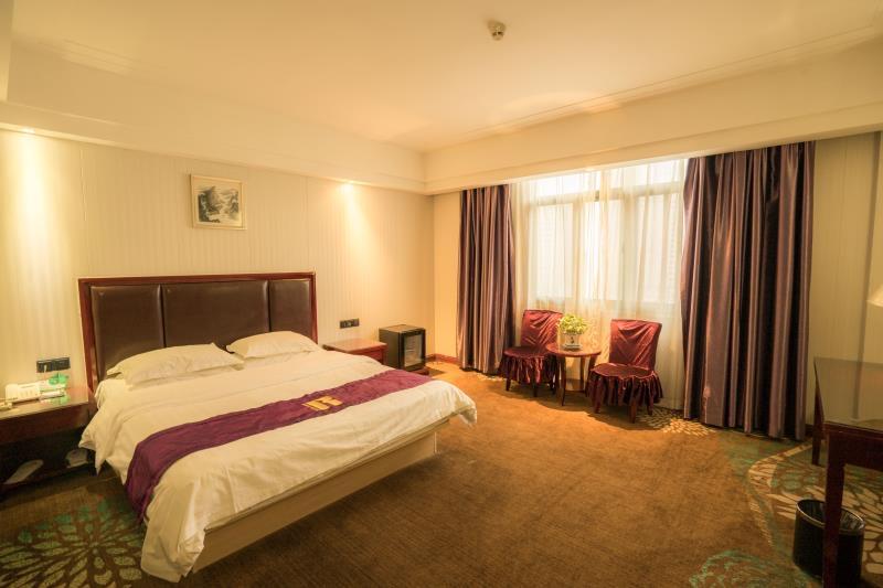 武汉四星级酒店最大容纳300人的会议场地|瑞安海龙酒店的价格与联系方式
