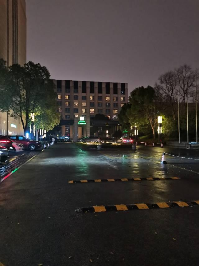 上海五星级酒店最大容纳650人的会议场地|大华厅的价格与联系方式